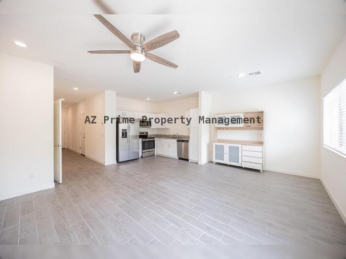 8343 North 22Nd Drive – photo 4