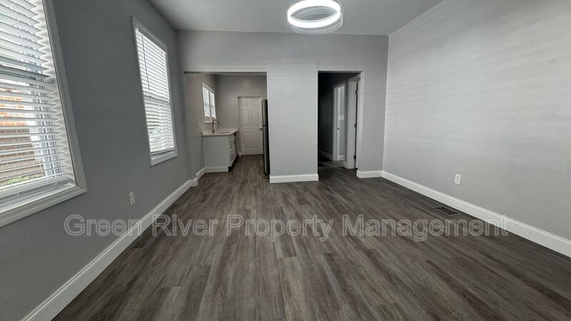 2805 College St – photo 3