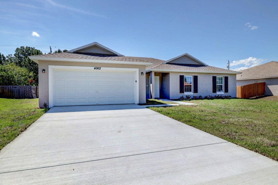 586 Southwest Laconic Avenue – photo 3