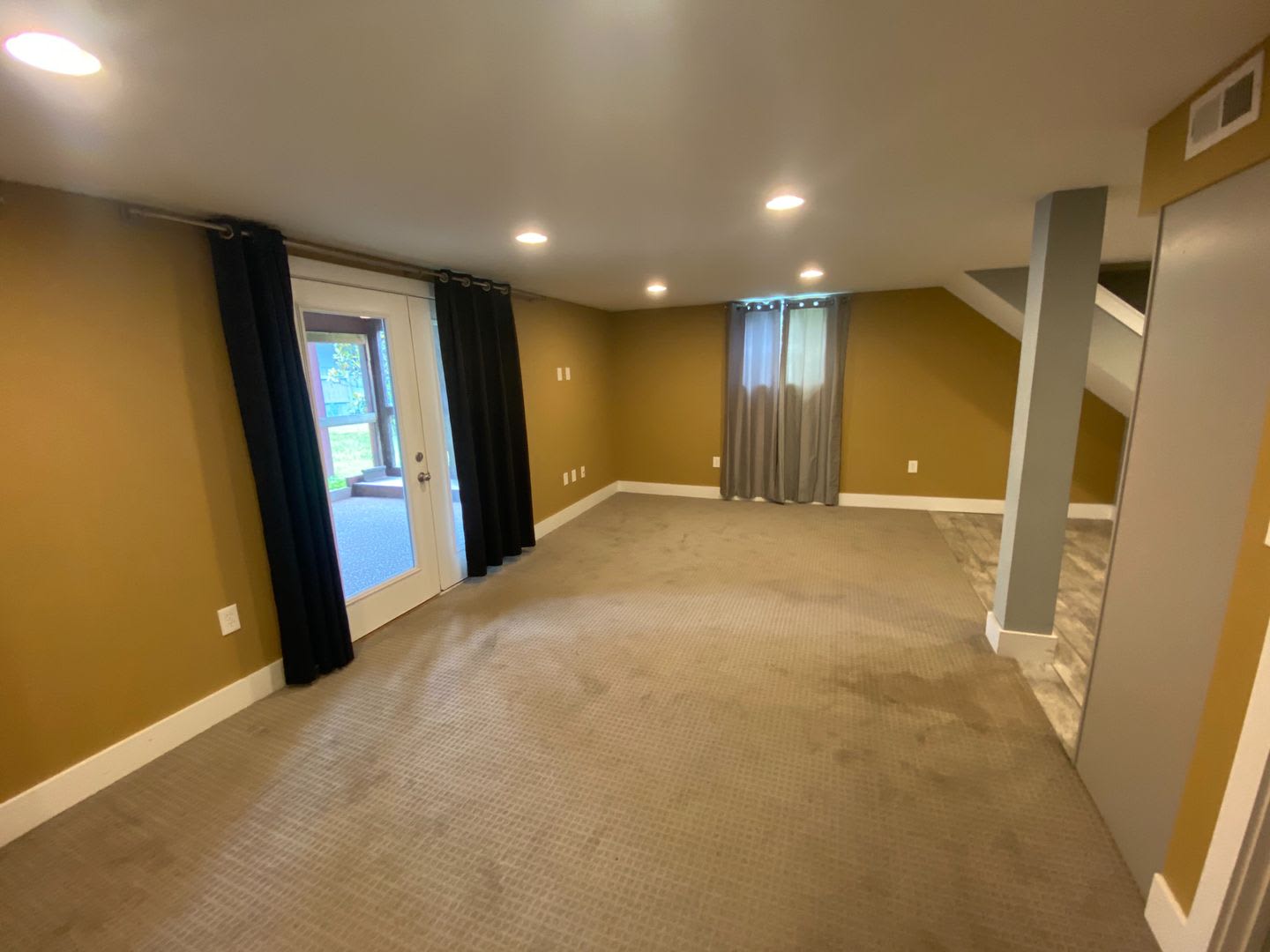 Renovated 1 Bedroom 1 Bath Basement Apartment Located In Charlotte Park Minutes To Nashville West Pet Friendly Fenced Yard 6 Miles To Vandy – photo 5