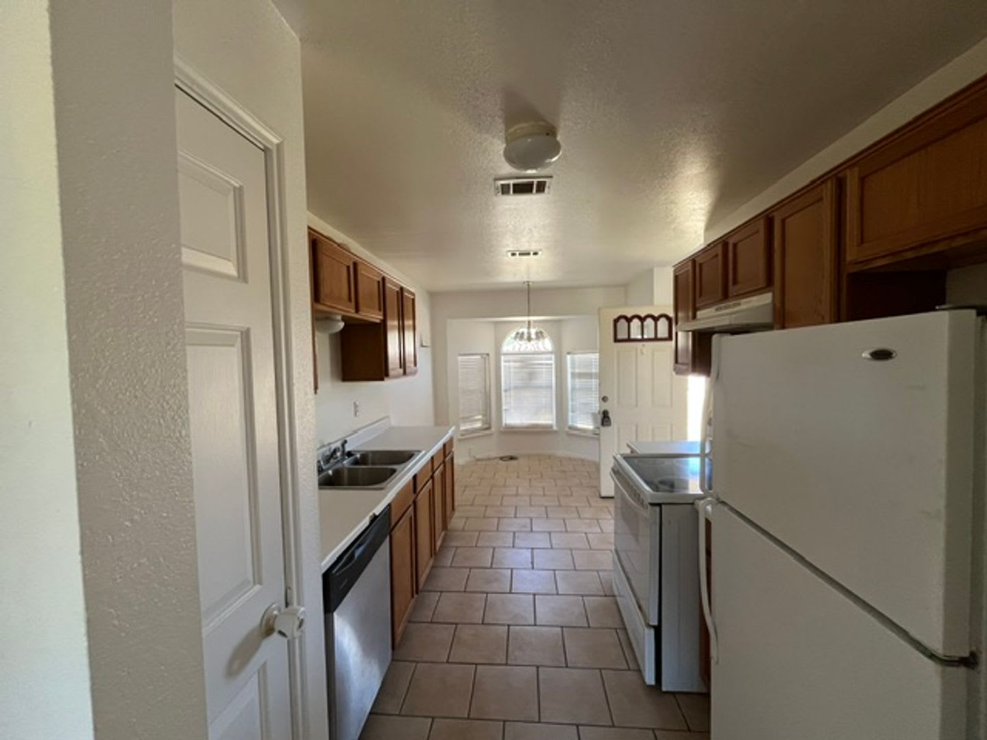 Single Family 3 bedroom – photo 3