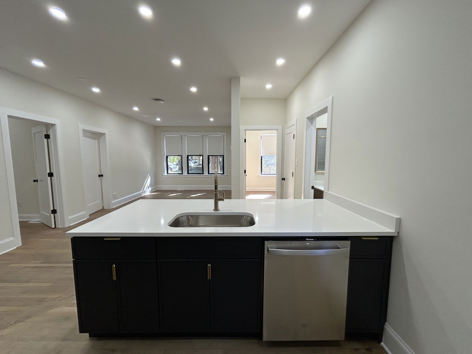 4636 North Hamilton Avenue – photo 3