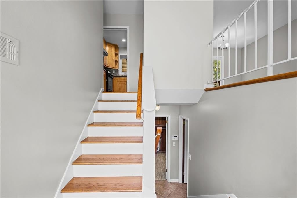 1342 Atterberry Place – photo 5
