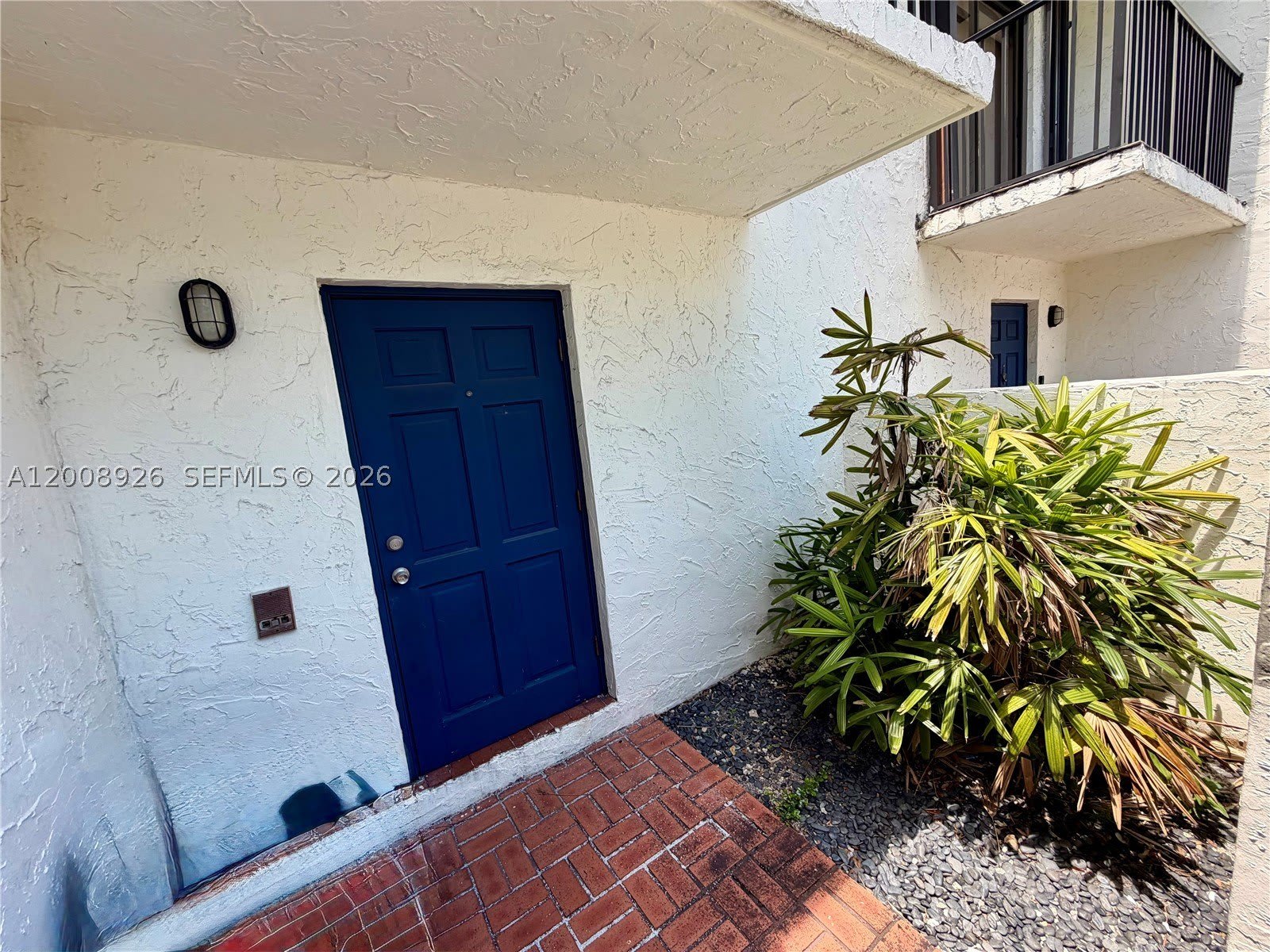 3225 Bird Ave – photo 2