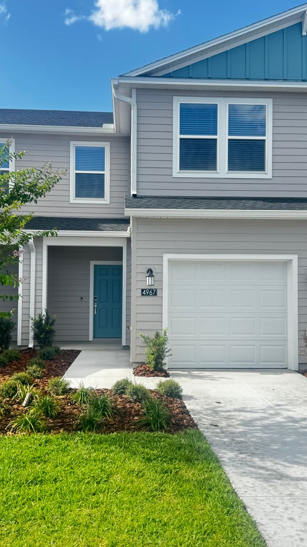 Stunning Brand-New Townhome for Rent in Marion Ranch, Internet, Trash & Lawn Care Included! – photo 2