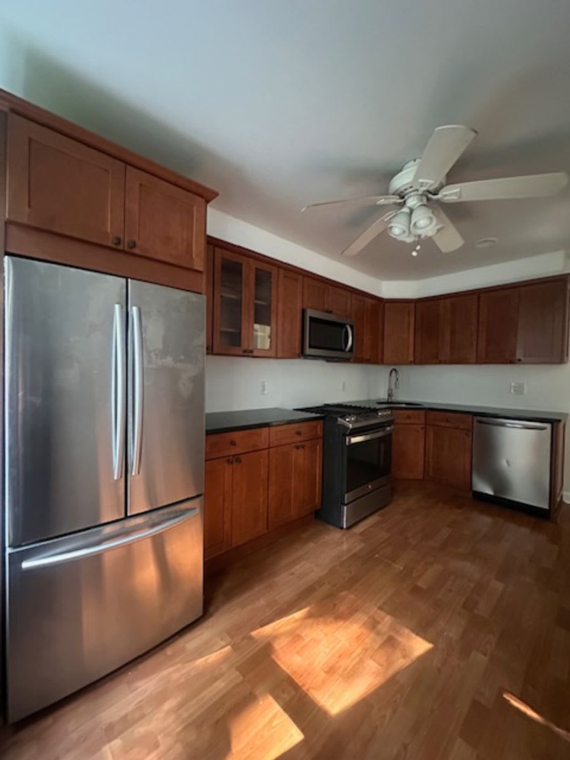 Riverside Drive LLC – photo 1