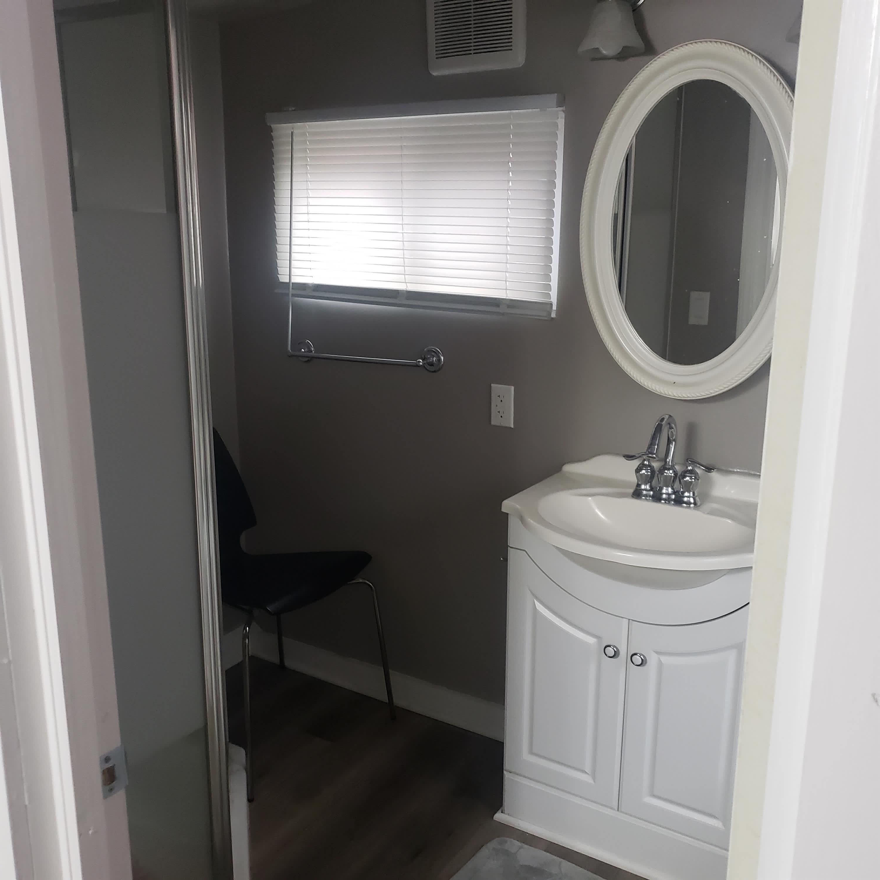 4046 Colerain Avenue – photo 5