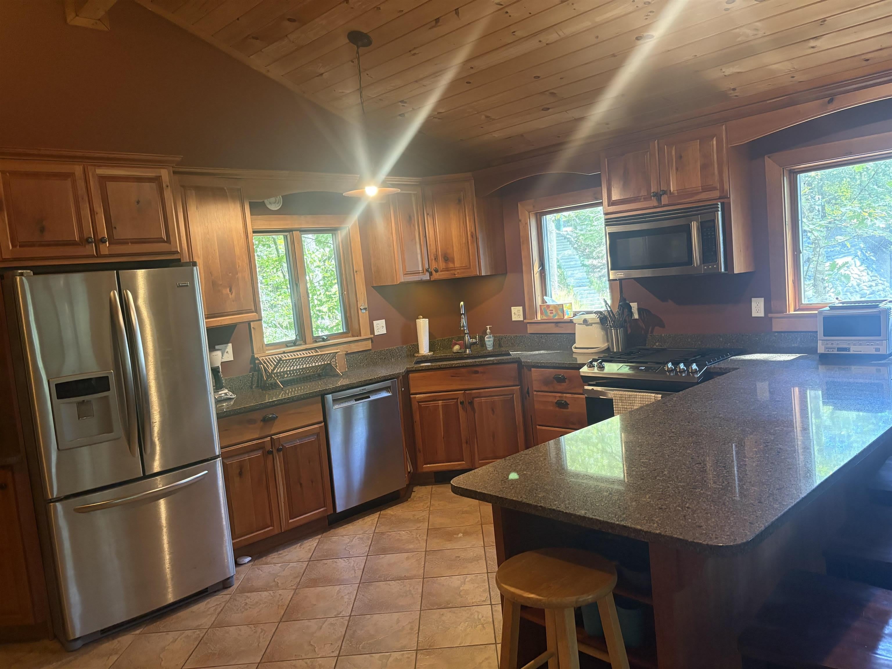 237 Ellison Lake Road – photo 2
