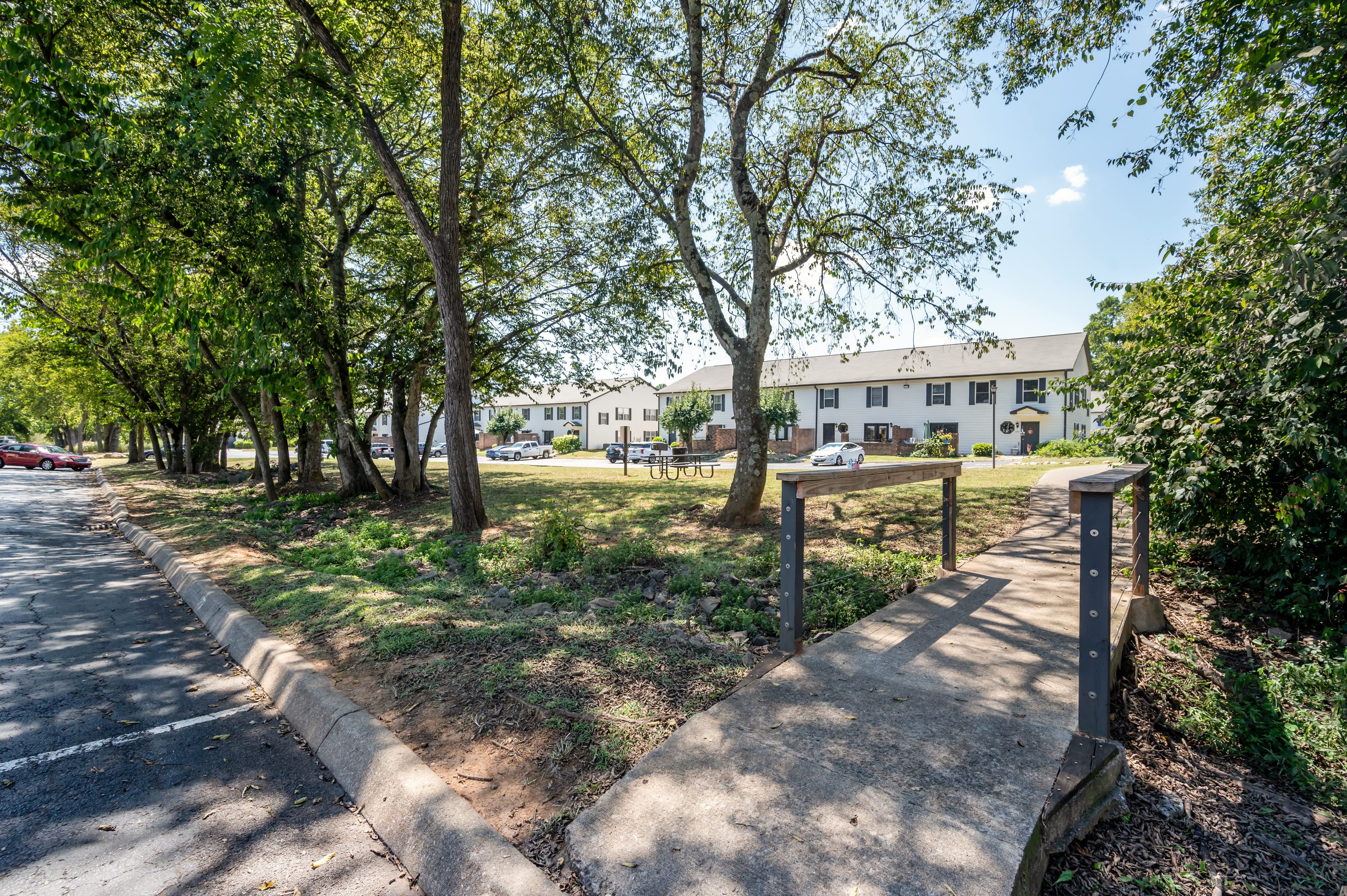 Smoky Crossing Apartment Homes – photo 5