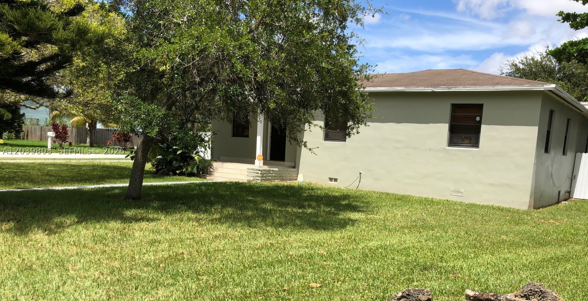 2801 SW 81st Ave – photo 1