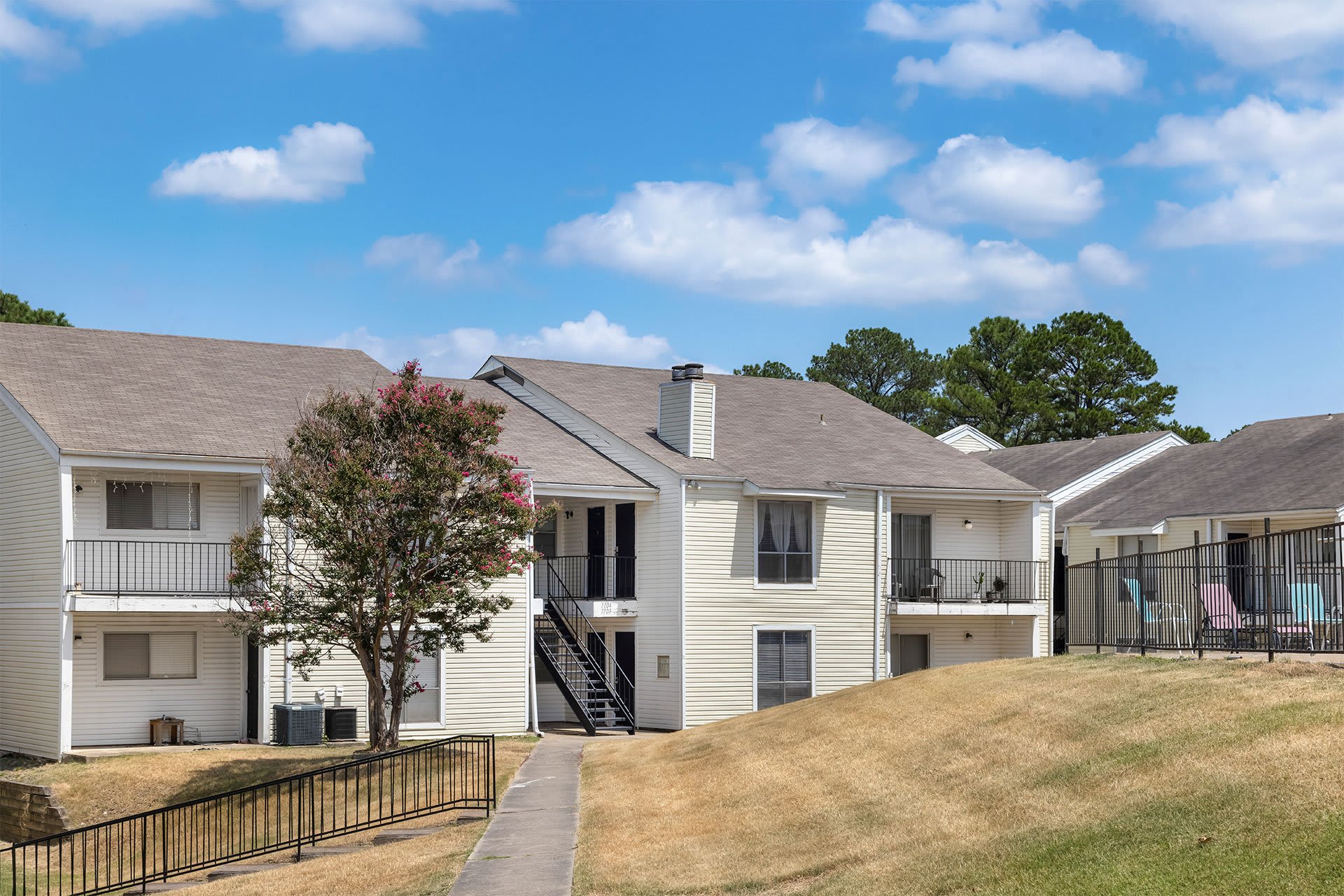 Towne Oaks Apartments – photo 5