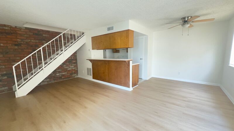 3026 Winfield Ave – photo 2
