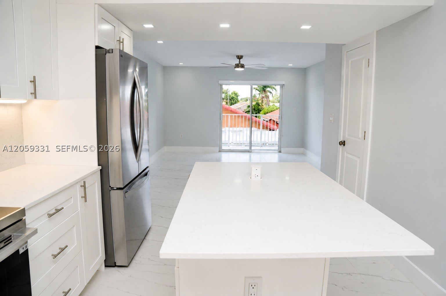 2750 W 76Th St – photo 2