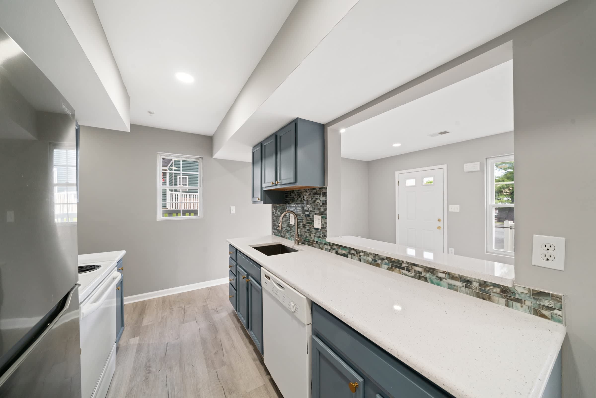 184 North Altamont Avenue – photo 3
