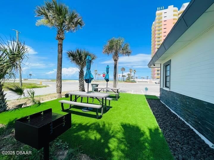 1915 N Atlantic Avenue – photo 4