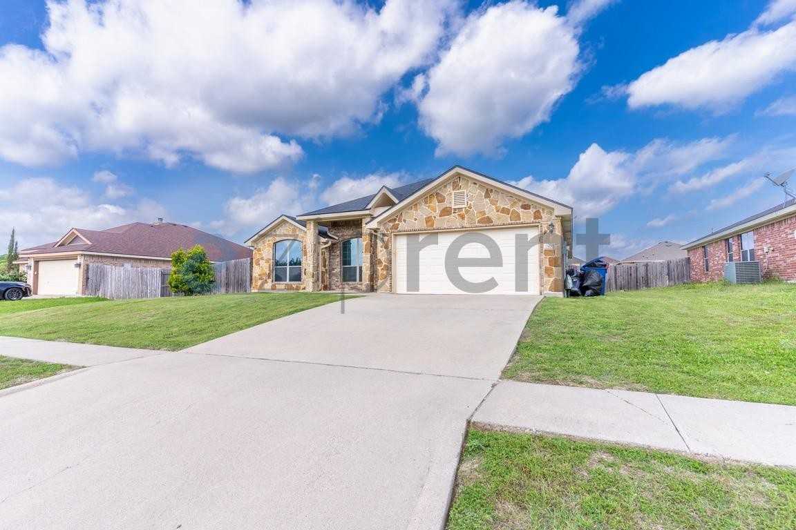 1803 Jesse Dr – photo 2