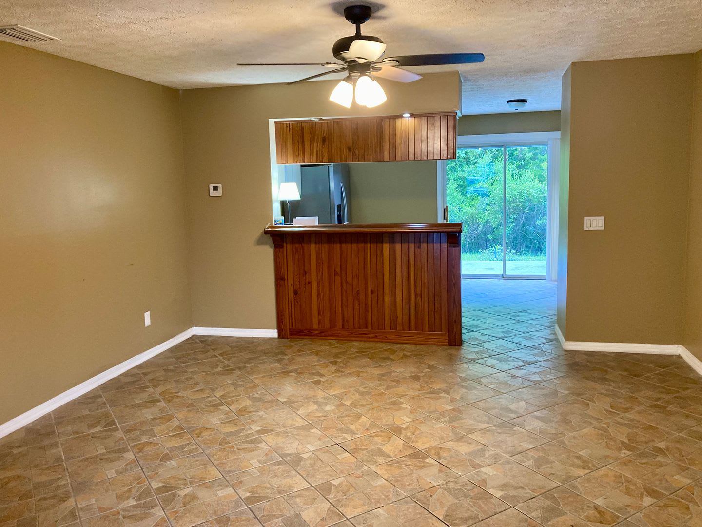 Two story condo with community pool! – photo 2