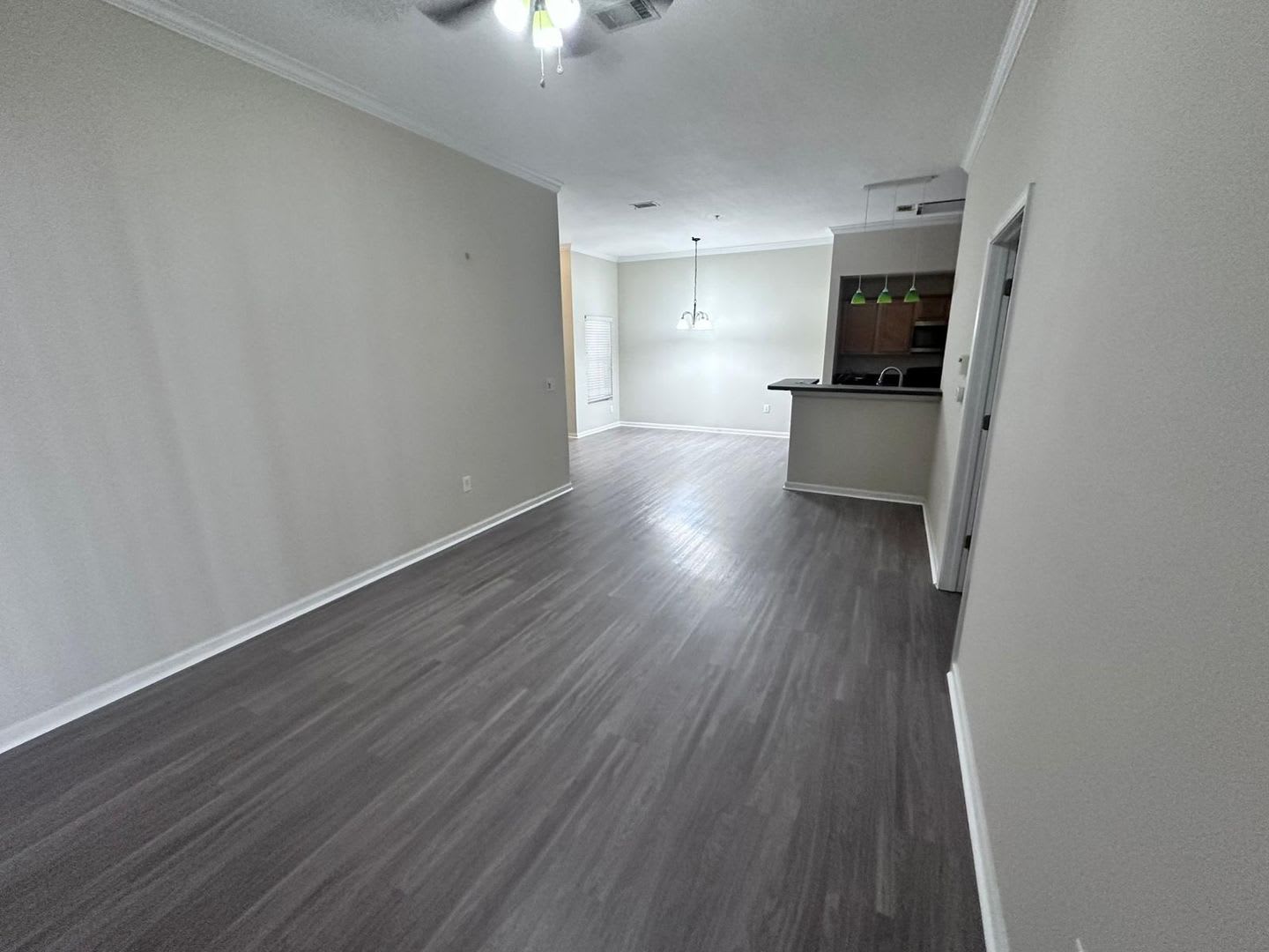 Enjoy First-Floor Living in a Peaceful Gated Jacksonville Community – photo 2