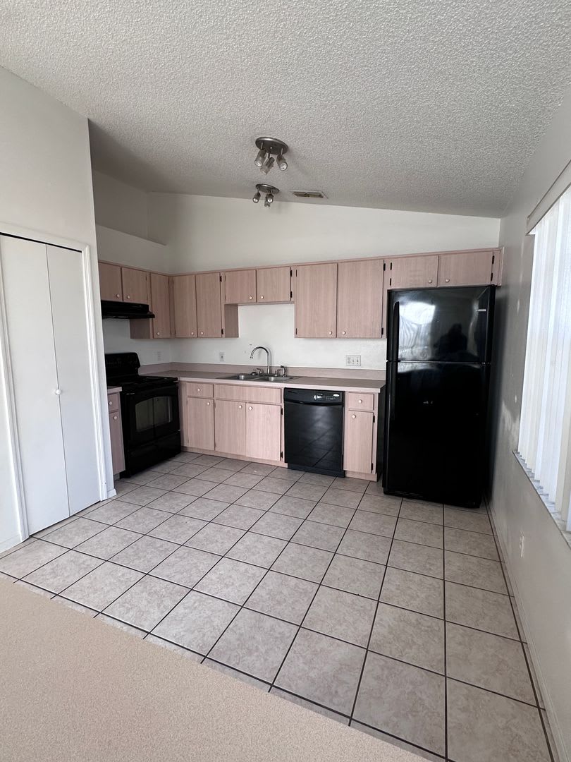 Move In Special Receive 500 Off Your Second Month S Rent – photo 2