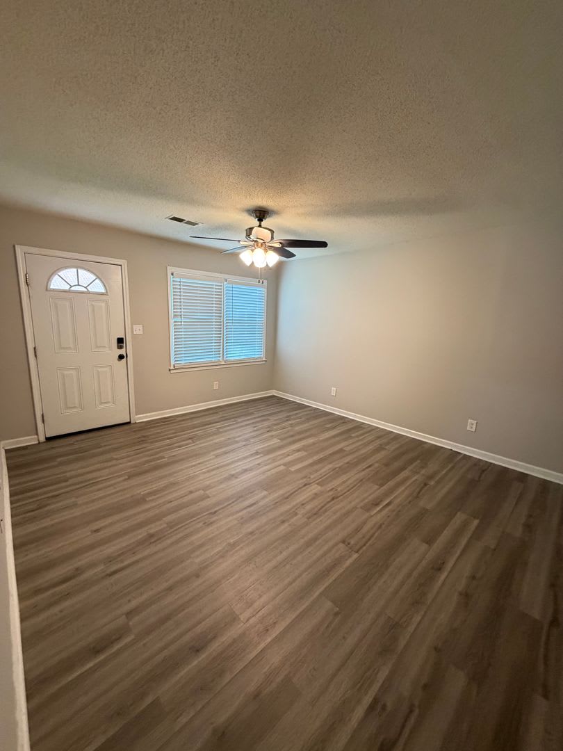 Move In Special 1 2 Off First Month Newly Renovated Unit 2 Br 1Ba Chandler Estates In Rock Hill – photo 2