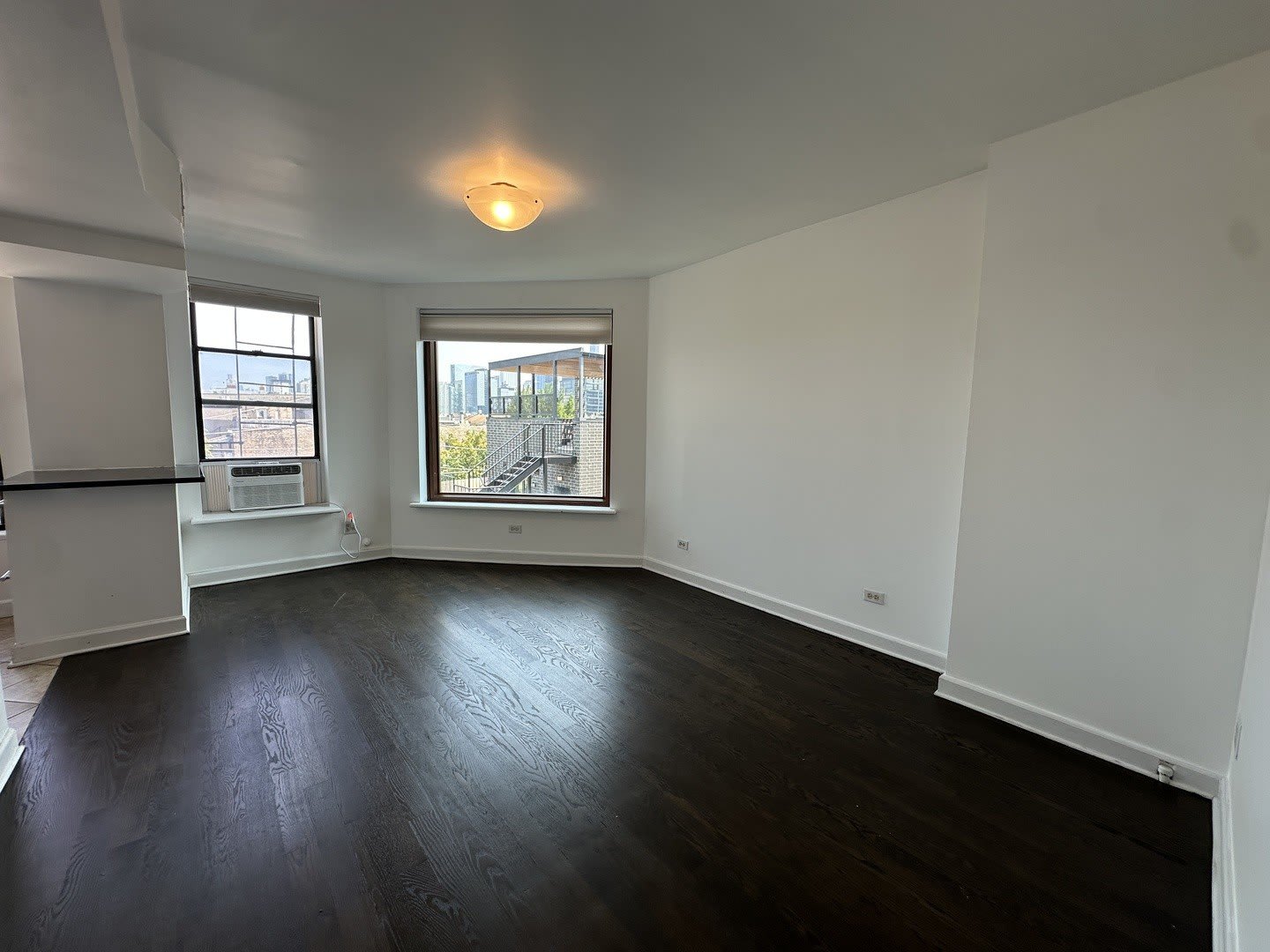607 N Noble Street – photo 2