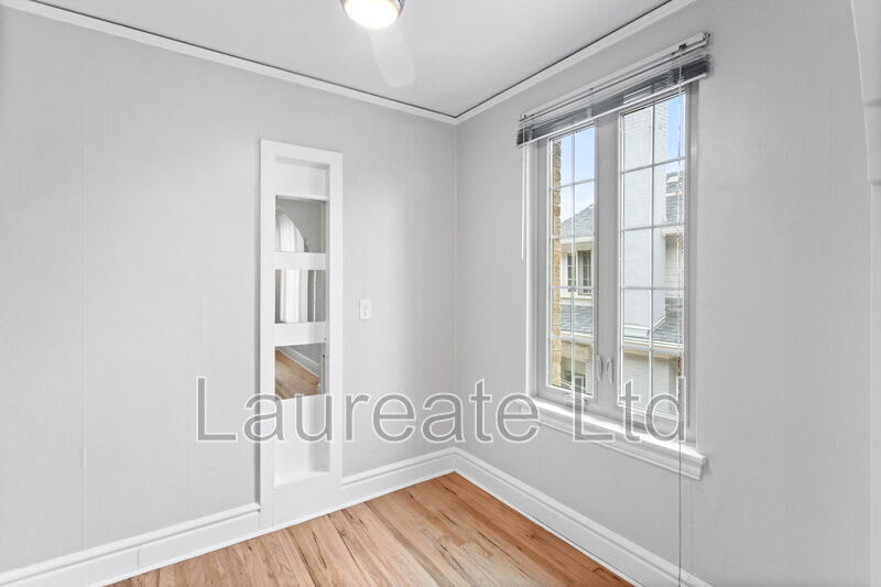 1050 N Pearl St – photo 4