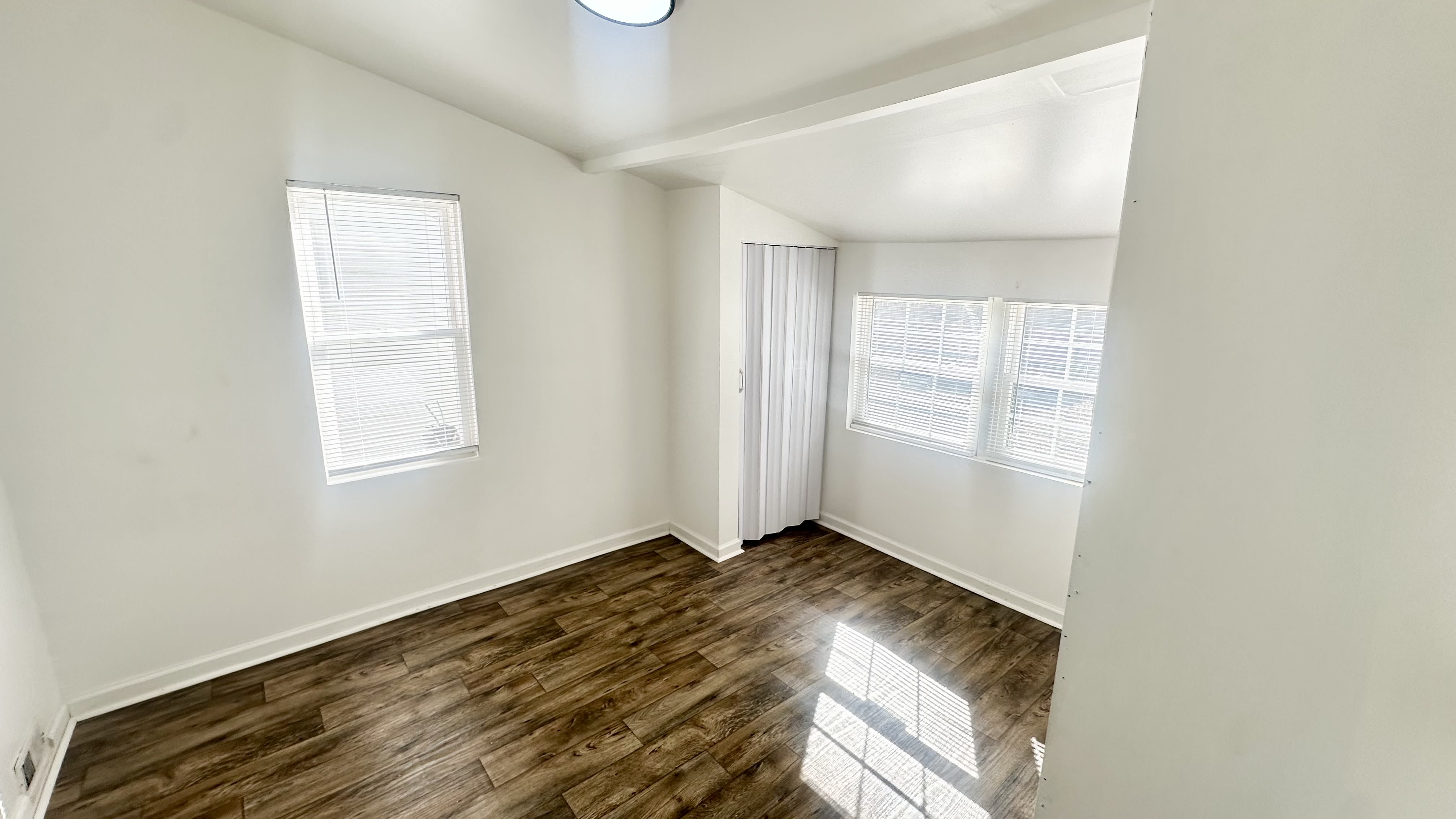 1628 Dyre Street – photo 3