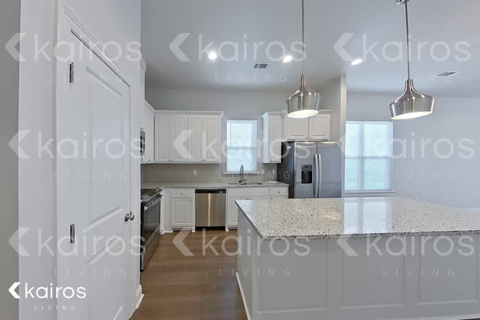 4828 West Dacha Lane – photo 5