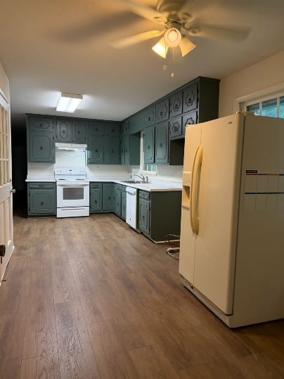 54 Dickson Circle – photo 3