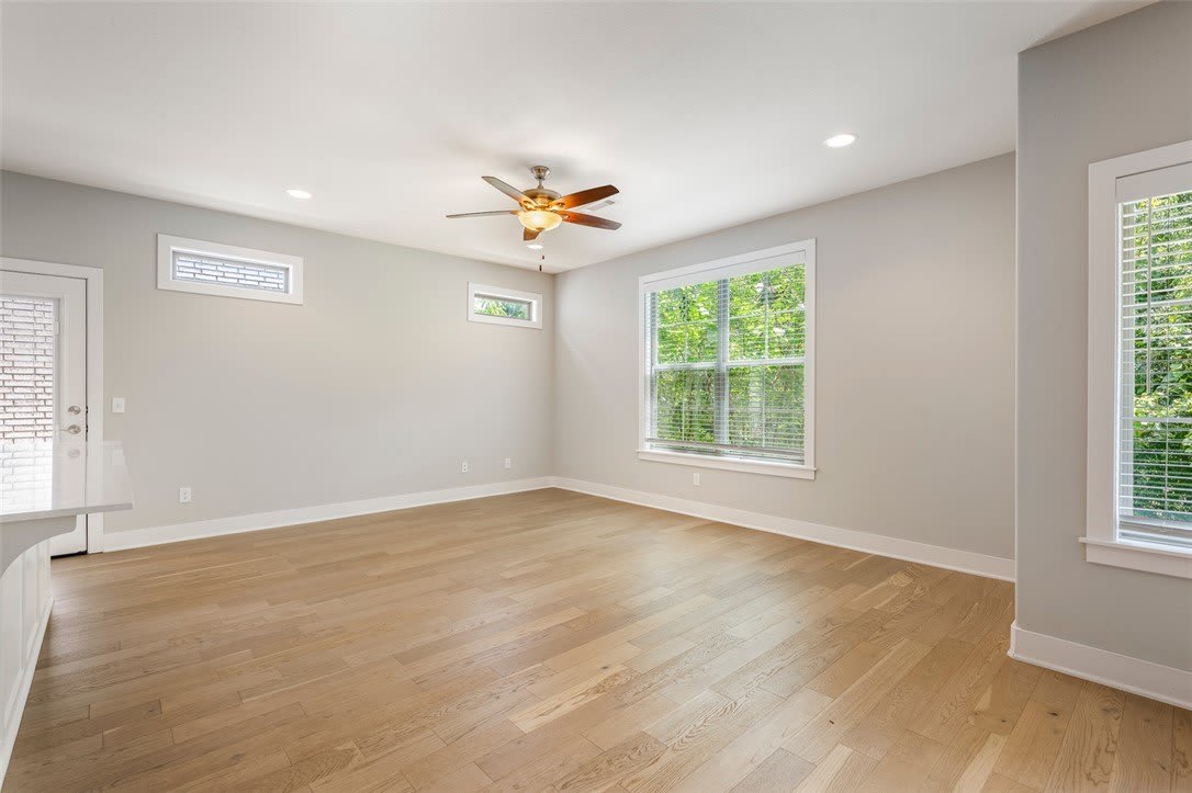2369 E Amherst Alley – photo 4