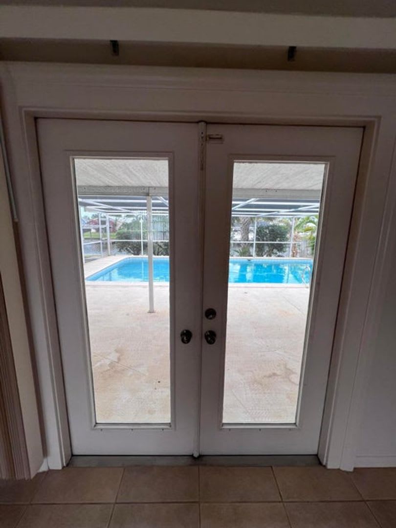 Pool Home – photo 5
