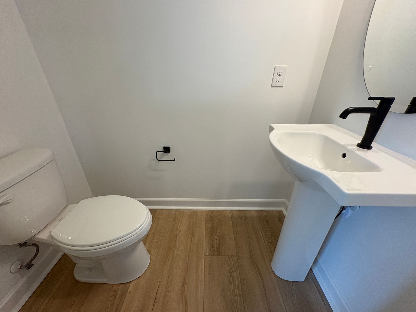 Multiple Brand New Townhouses Near Uptown!! – photo 5
