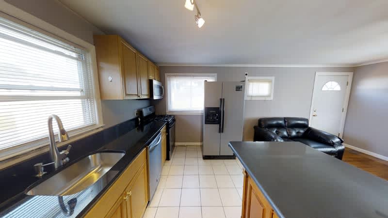 101 Lorraine Ave – photo 3