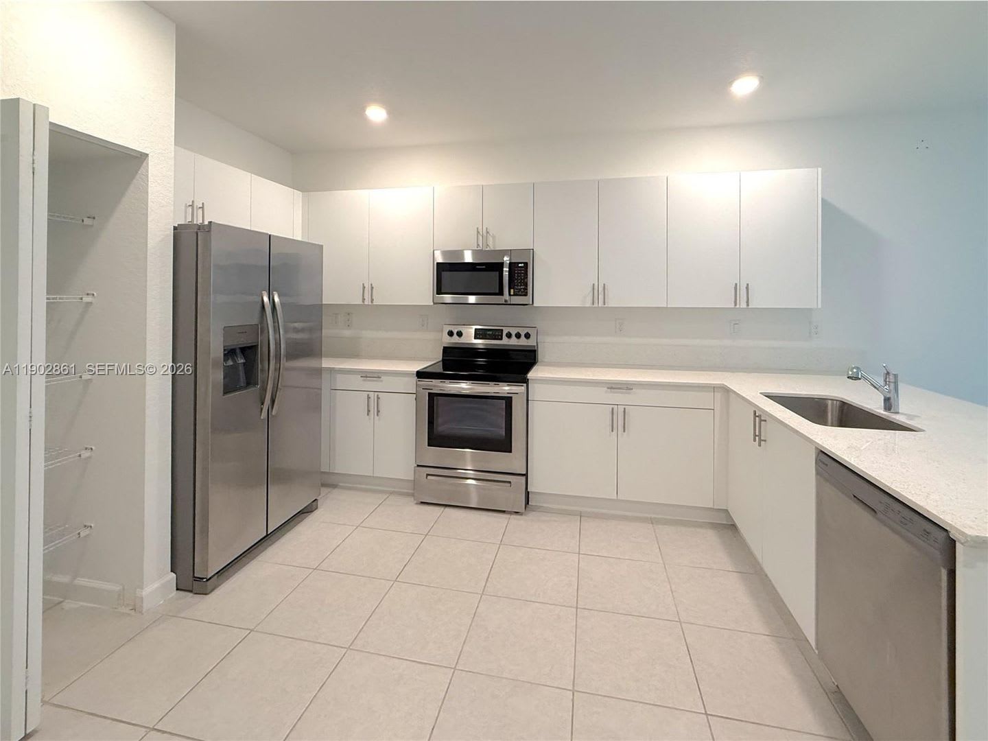 1060 SE 26th Terrace 0, Homestead, FL 33035 – photo 1