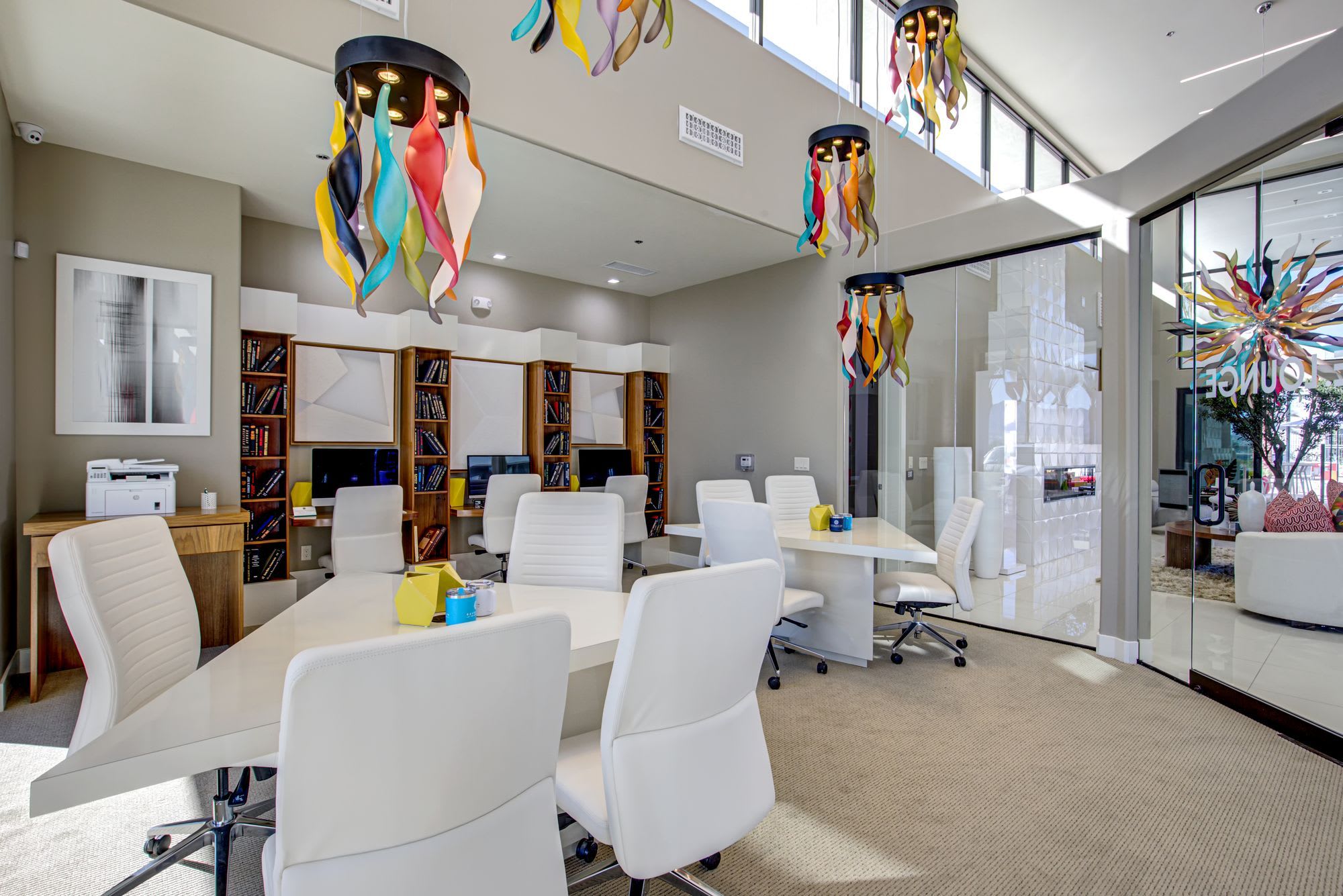 Revolution luxury apt homes – photo 3