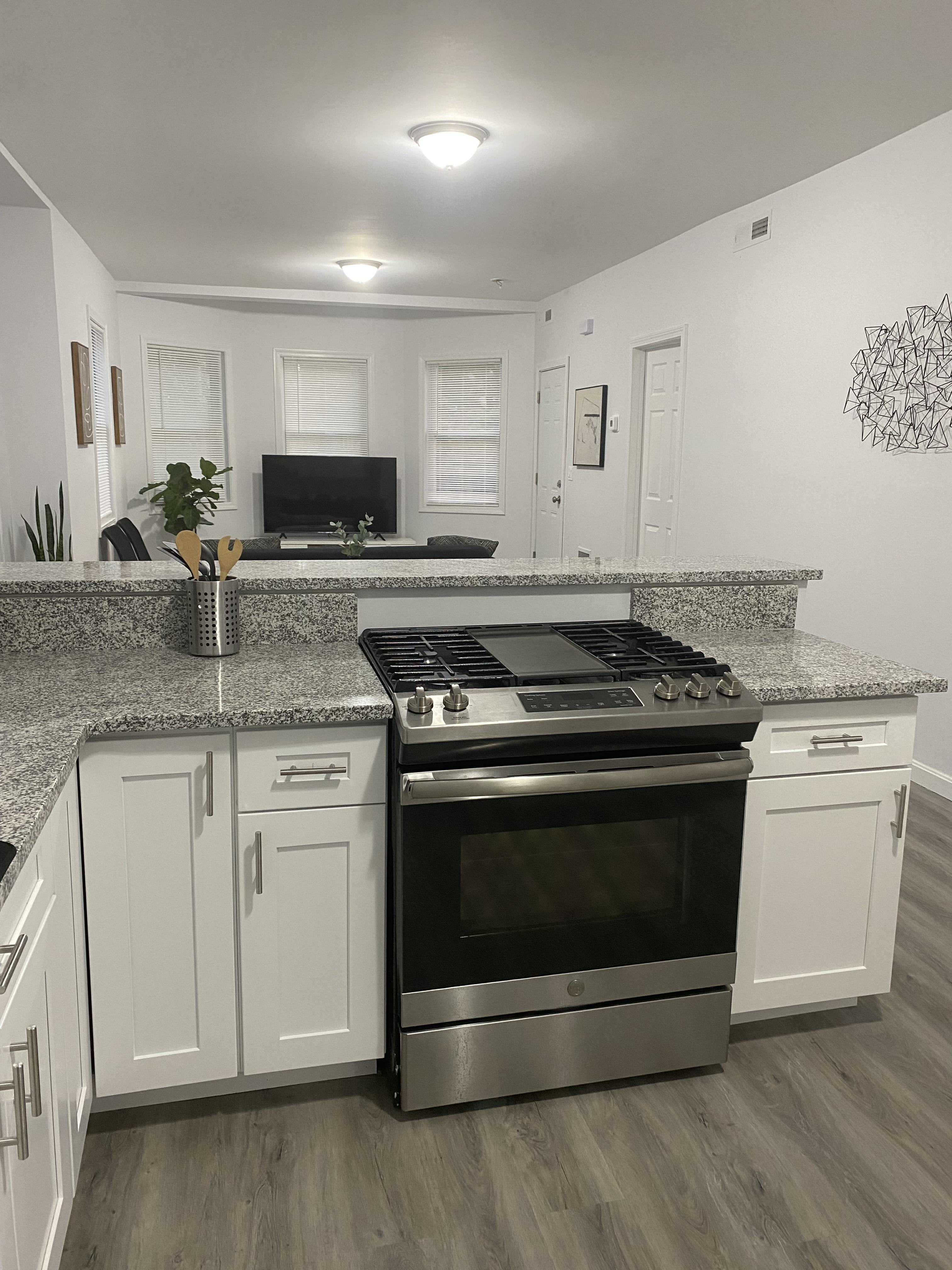 383 Academy Avenue – photo 1