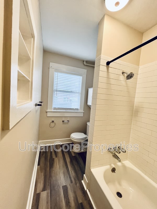 249 4th Ave N – photo 5