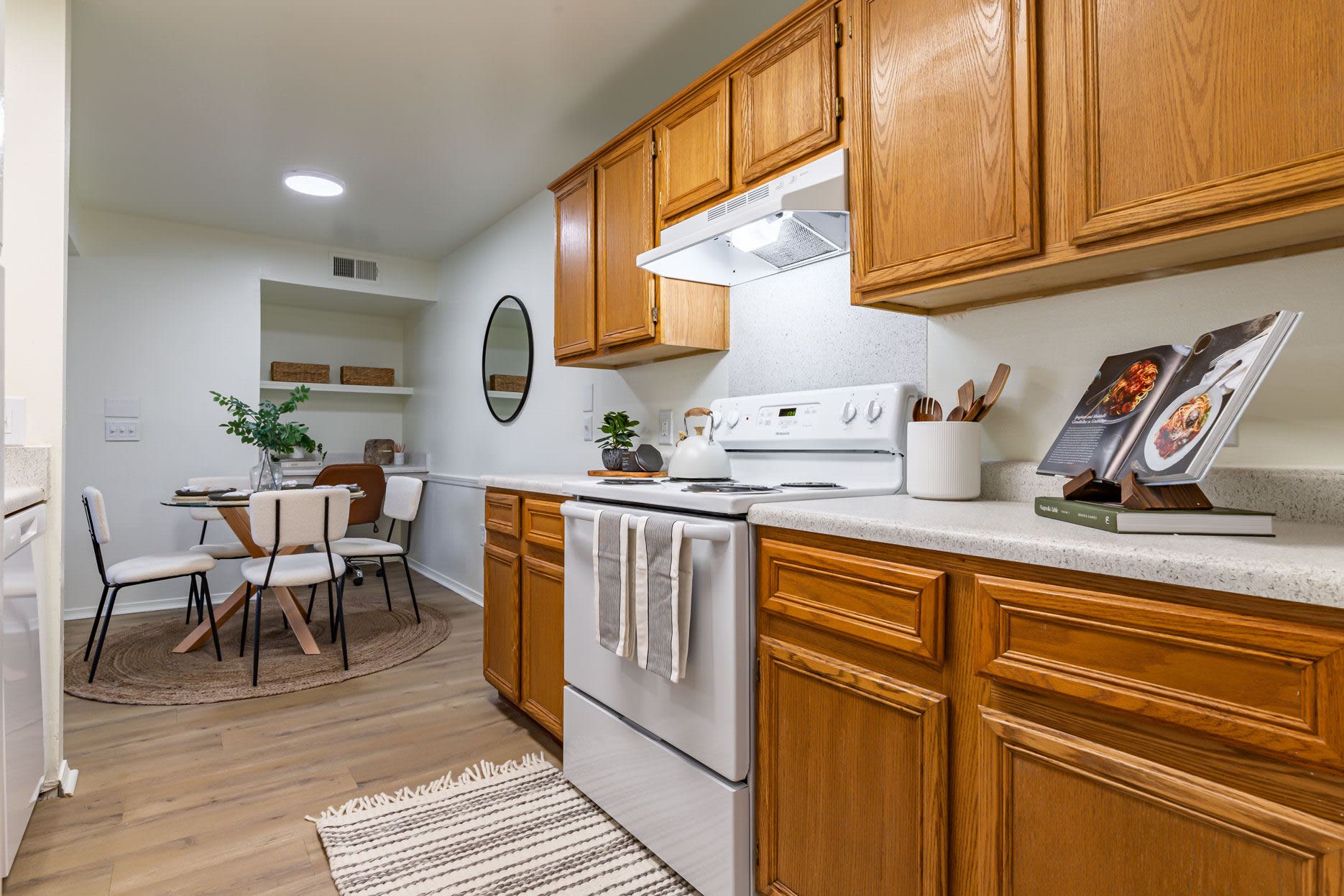 Revive Benton Apartments – photo 2