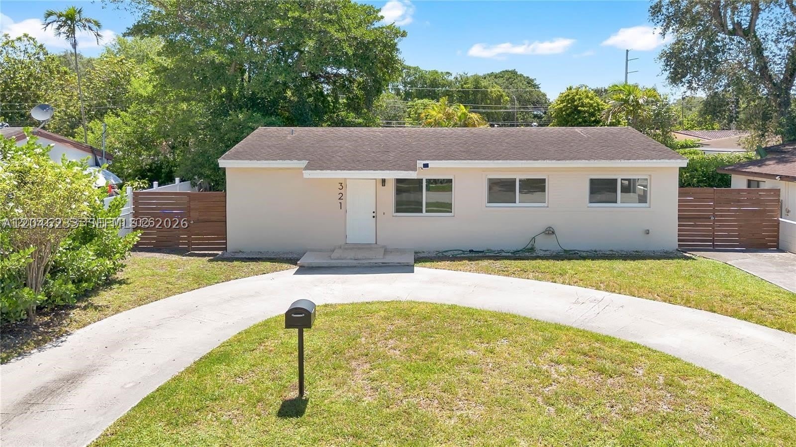 321 NW 56th Ave – photo 4