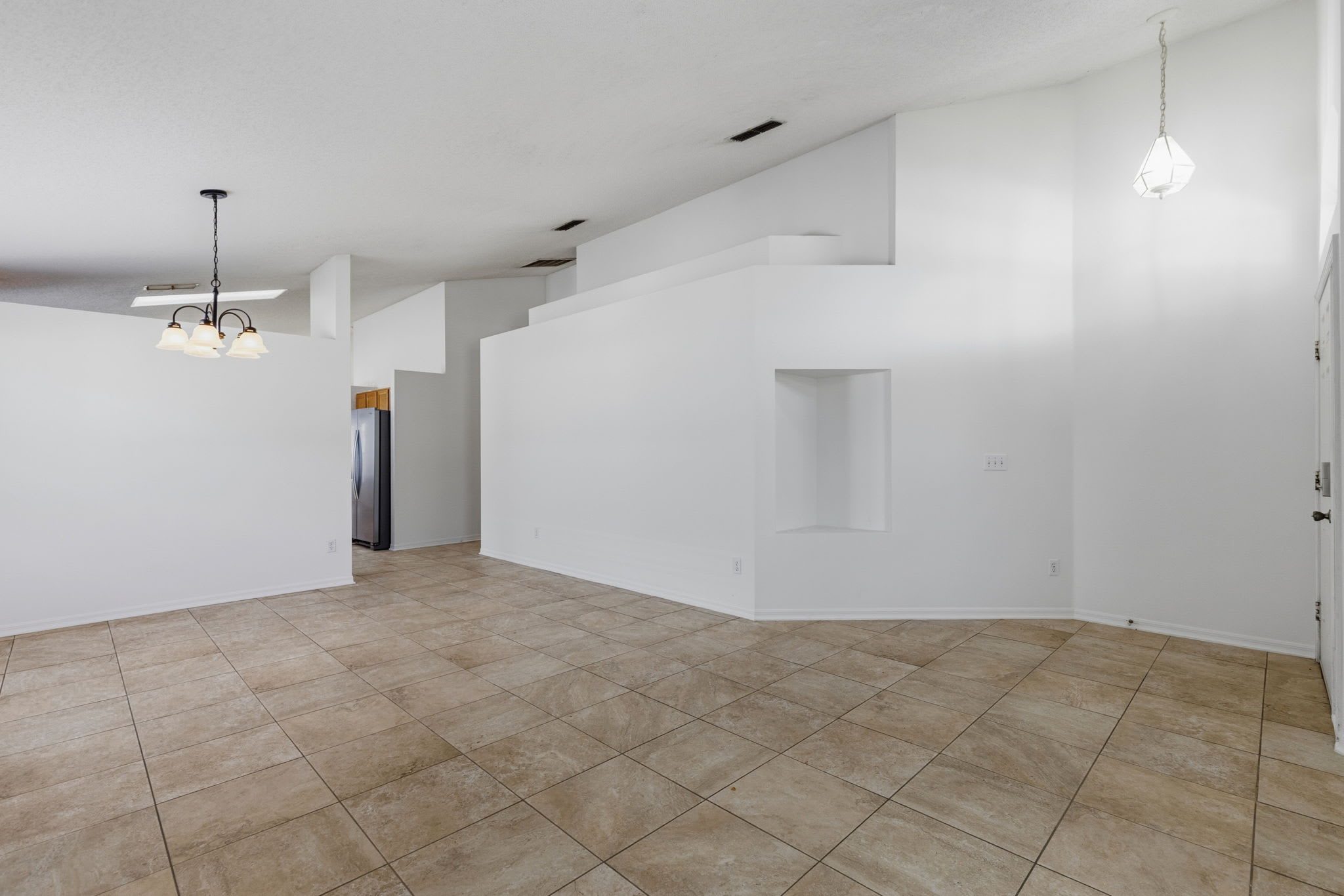 8026 Waldorf Ct – photo 5