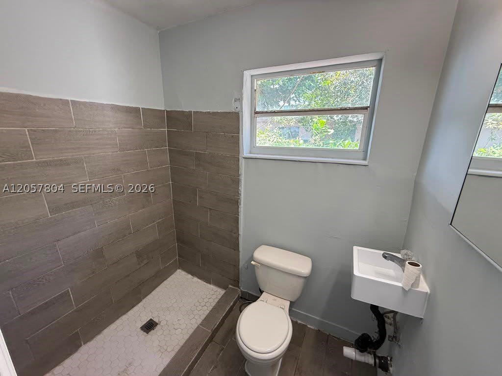 3129 SW 9th St – photo 5