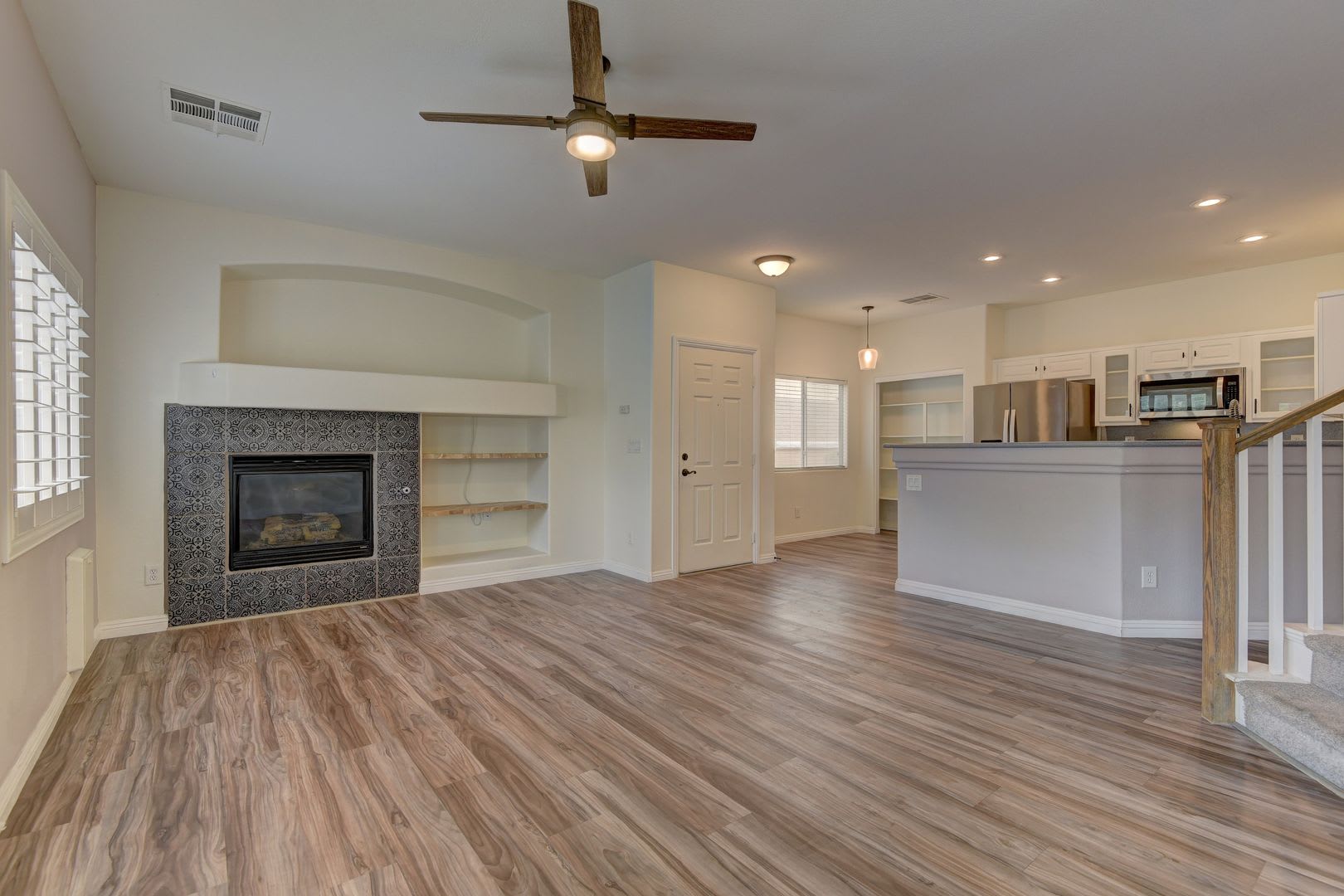 Adorable Townhome located in the Paradise Court Community in Black Mountain. – photo 5