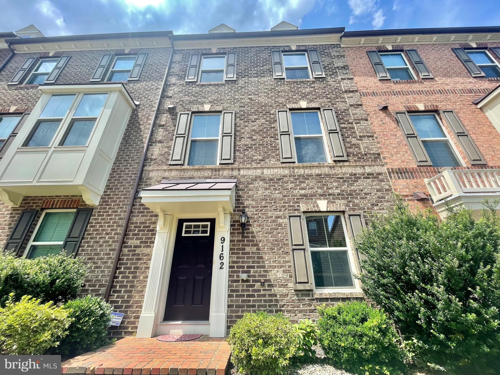 9162 LANDON HOUSE Lane – photo 3
