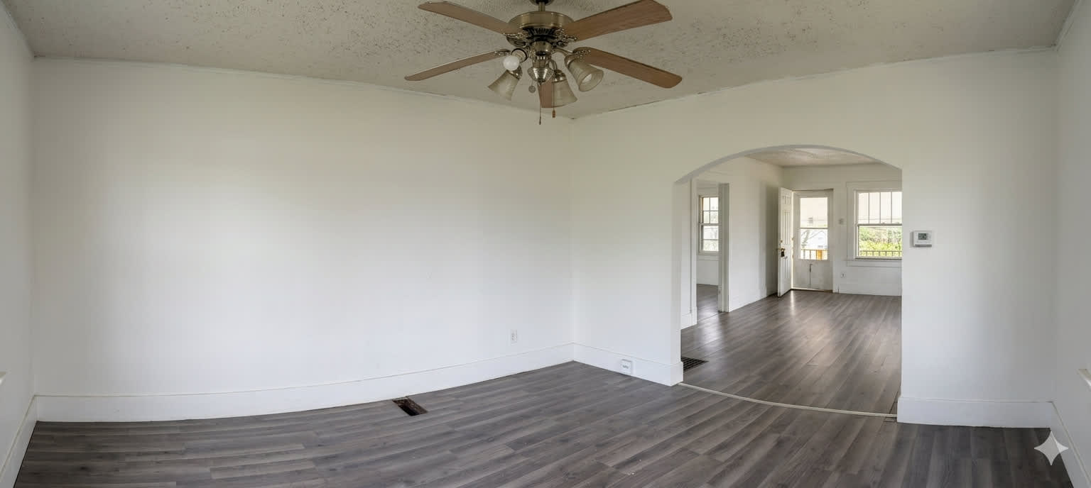 830 East Rogers Avenue – photo 2