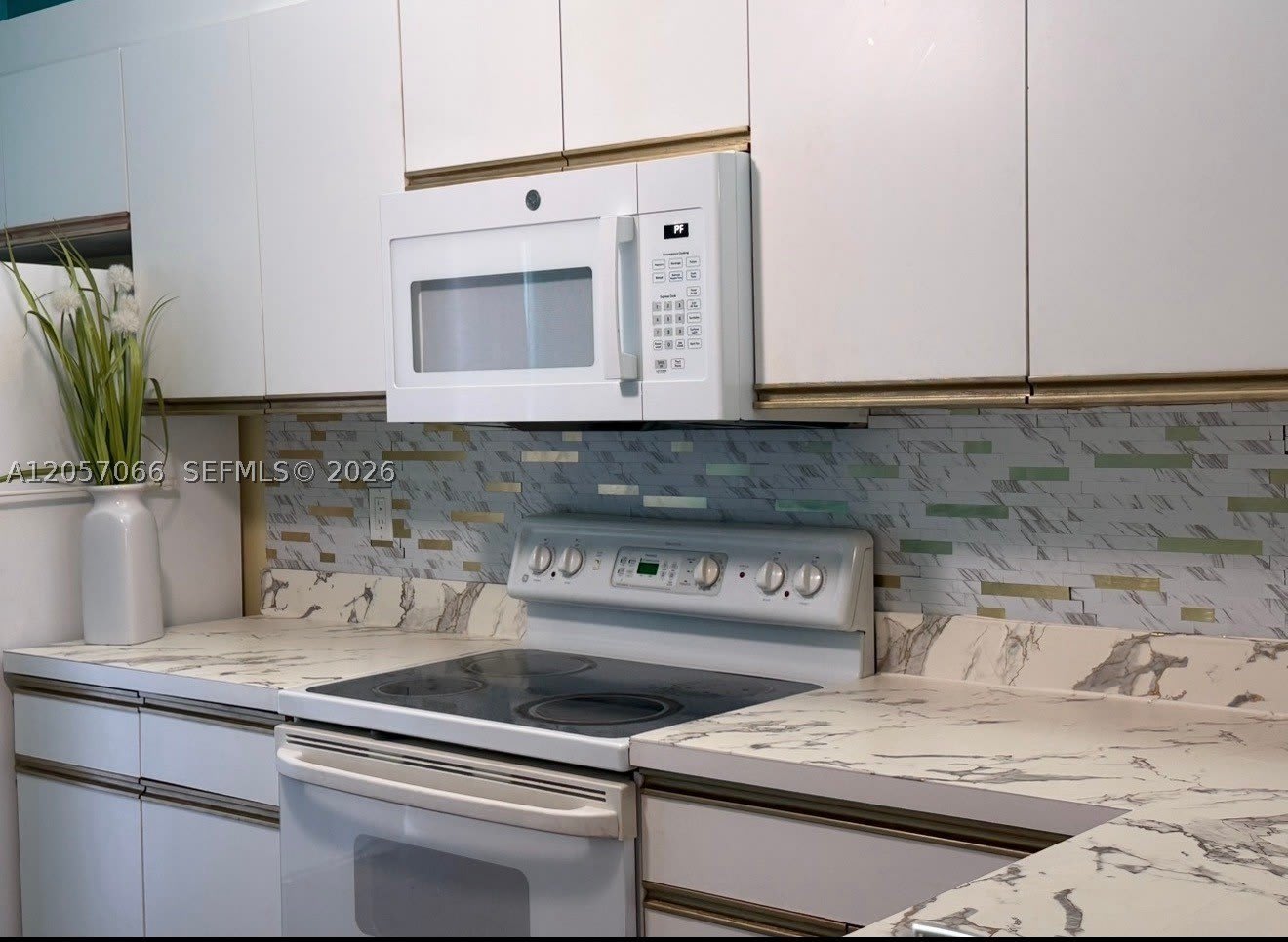 773 Crystal Lake Dr – photo 5