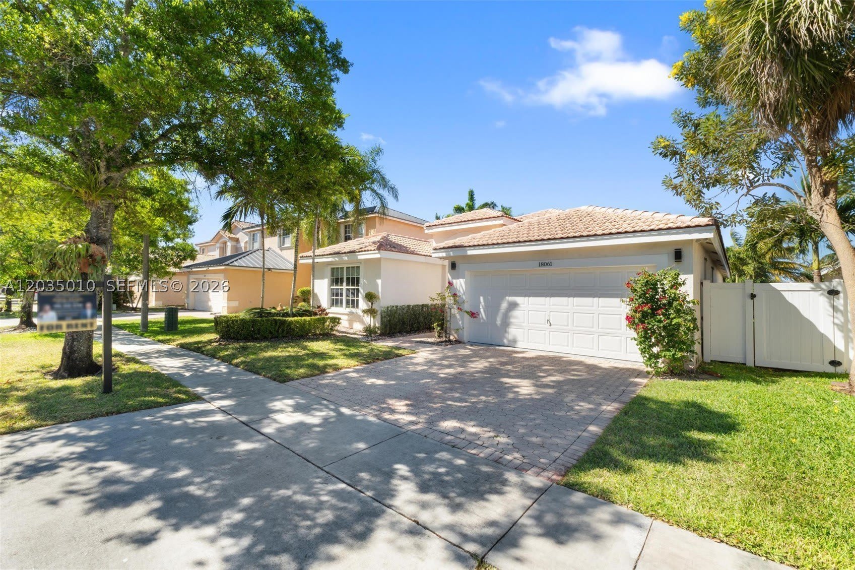 18061 SW 33rd St – photo 3