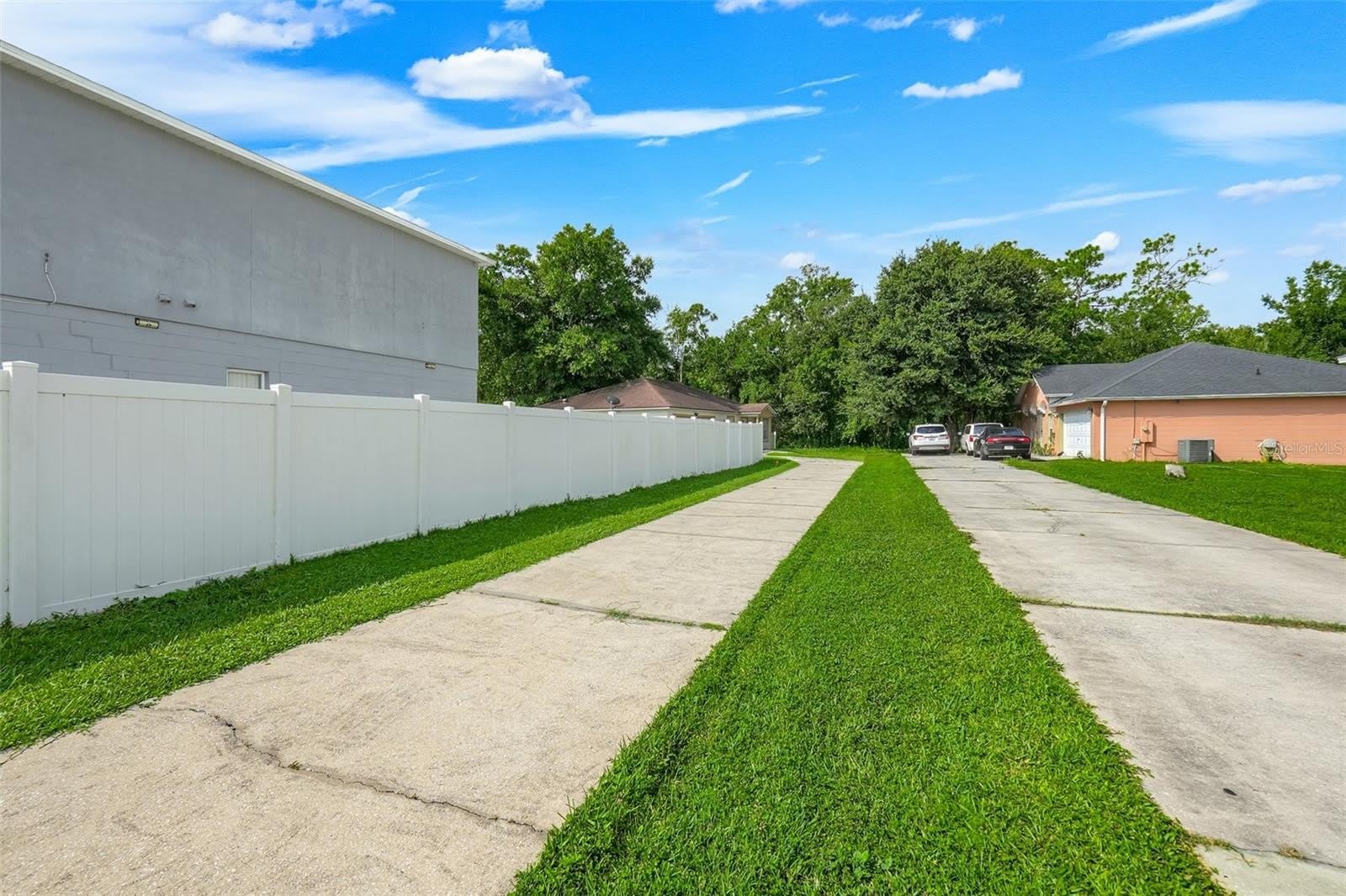 810 VALNERA Court – photo 5