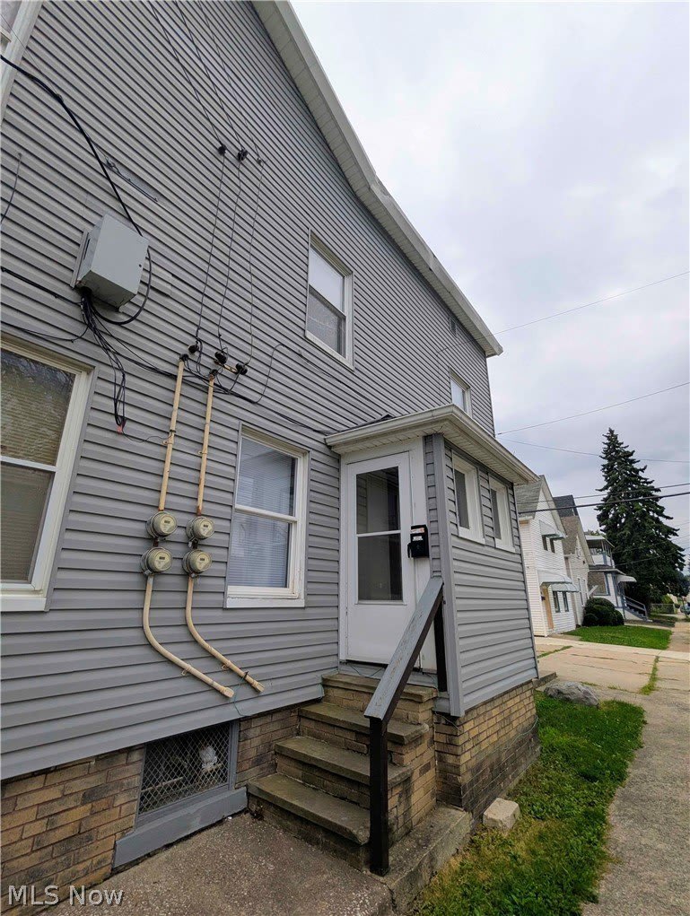 2915 Roanoke Avenue – photo 3