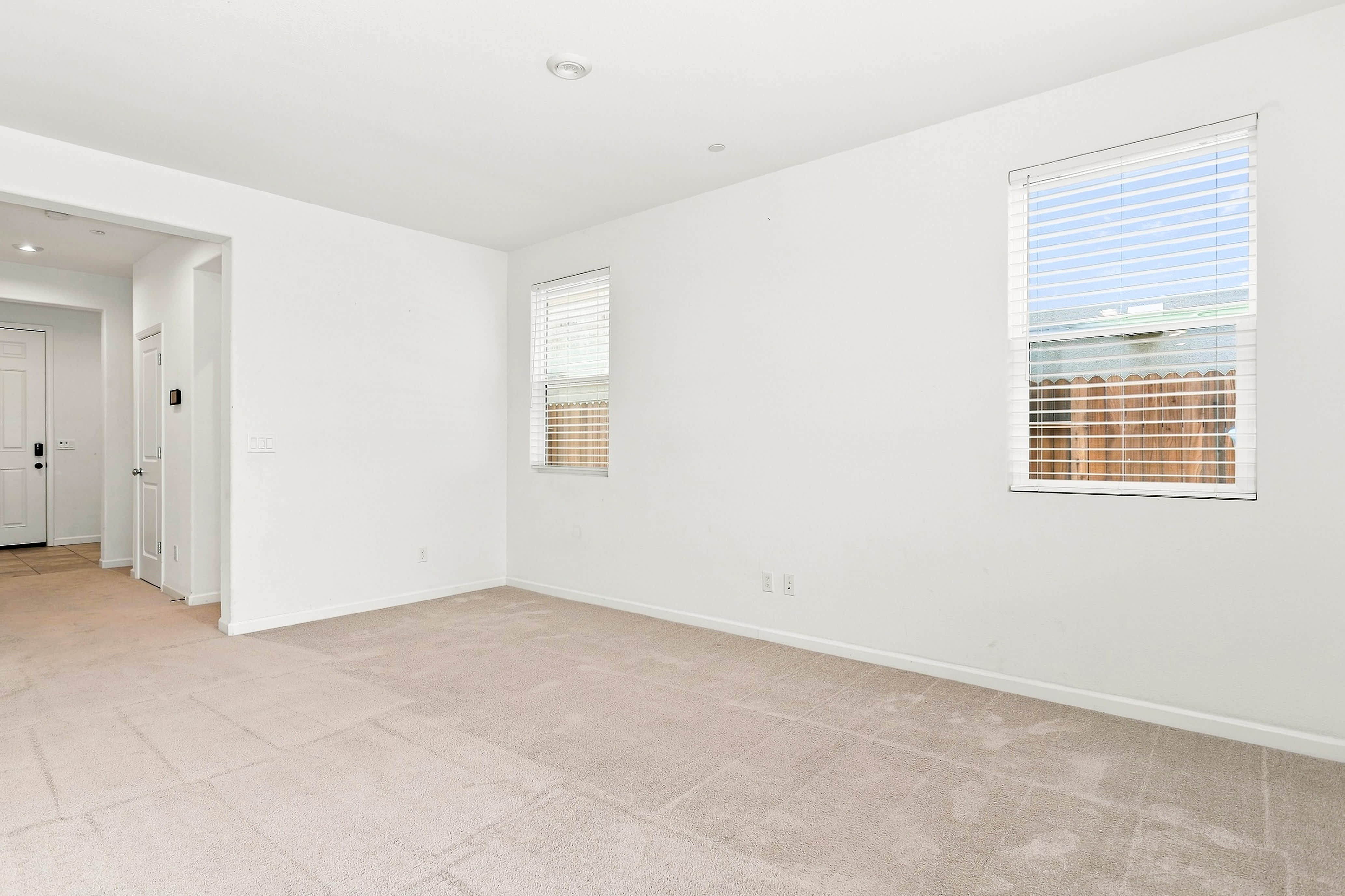 1624 Lion St – photo 2