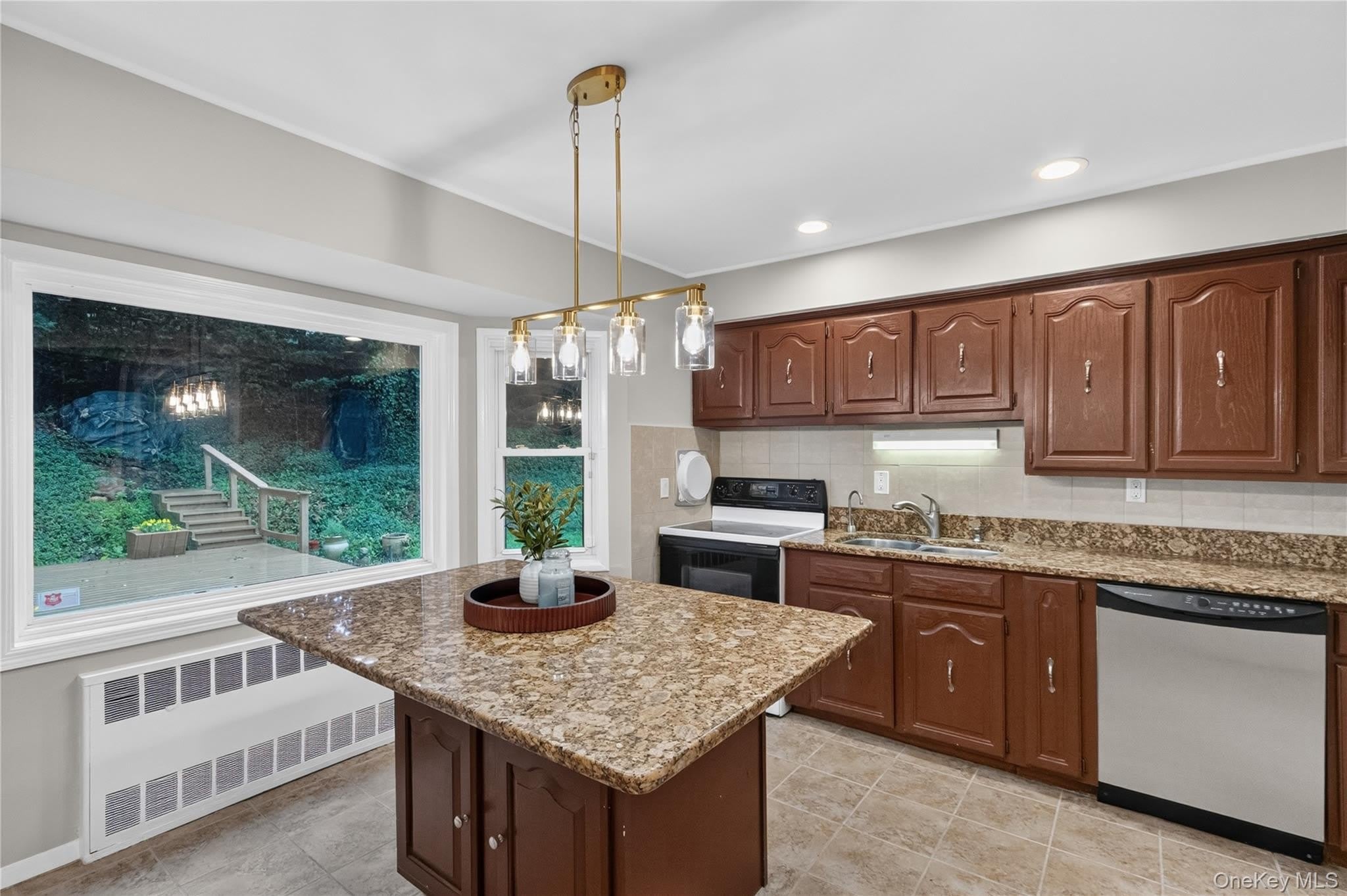 10 Sycamore Road – photo 4